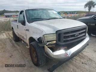 2003 Ford F-250 XL z VIN 1FTNF21L13EB84283, wystawiony jako IAAI lot #41287201 z przebiegiem 192 407 mil mil oraz . Historia ofert i sprzedaży dostępna na DreamBid. Obrazek 1.