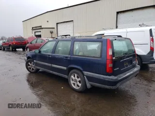 1998 Volvo V70 XC with VIN YV1LZ564XW2455598, listed as a Copart auction lot 43602145 with 200,567 mi miles and Salvage Title. Bid and sale history available at carsss.com. Image 2.