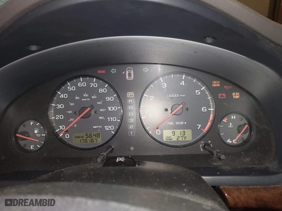 2002 Subaru Legacy Wagon Outback w/All Weather Pkg with VIN 4S3BH675027631668, listed as a IAAI auction lot 41491574 with 175,167 mi miles. Bid and sale history available at carsss.com. Image 7.