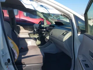2017 Toyota Prius v Two with VIN JTDZN3EU4HJ067583, listed as a IAAI auction lot 41393495 with 316,410 mi miles. Bid and sale history available at carsss.com. Image 5.