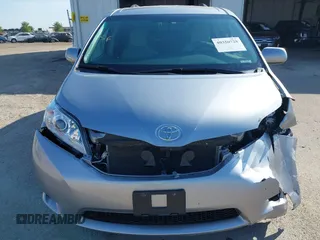 2017 Toyota Sienna LE Auto Access Seat with VIN 5TDKZ3DC4HS773762, listed as a IAAI auction lot 40350728 with 86,271 mi miles and . Bid and sale history available at DreamBid. Image 12.