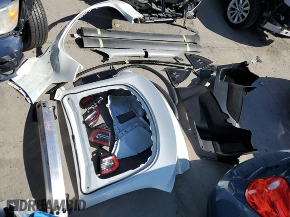 2022 Tesla Model Y Long Range with VIN 7SAYGDEE0NF436885, listed as a Copart auction lot 52101735 with 35,799 mi miles and Salvage Title. Bid and sale history available at carsss.com. Image 13.