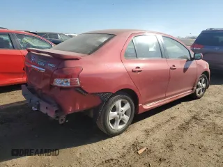 2008 Toyota Yaris z VIN JTDBT923581190461, wystawiony jako Copart lot #48695515 z przebiegiem 140 946 mil mil oraz Szkoda całkowita • Salvage title. Historia ofert i sprzedaży dostępna na DreamBid. Obrazek 3.