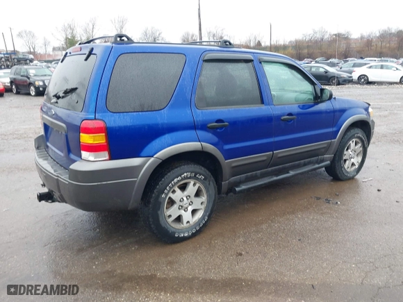 2005 Ford Escape XLT with VIN 1FMYU931X5KA28279, listed as a IAAI auction lot 41861060 with 173,999 mi miles. Bid and sale history available at carsss.com. Image 4.