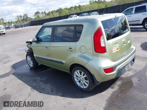 2013 Kia Soul + with VIN KNDJT2A69D7543130, listed as a IAAI auction lot 41914445 with 127,489 mi miles. Bid and sale history available at carsss.com. Image 3.