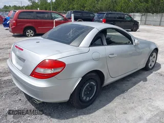 2006 Mercedes-Benz SLK 280 с VIN WDBWK54F36F095464, выставлен на аукционе IAAI как лот 42377217 с пробегом 105 627 миль миль и . История ставок и продаж доступна на DreamBid. Изображение 4.