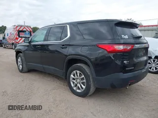 2021 Chevrolet Traverse LS z VIN 1GNERFKW1MJ103824, wystawiony jako IAAI lot #40975072 z przebiegiem 110 013 mil mil oraz . Historia ofert i sprzedaży dostępna na DreamBid. Obrazek 3.