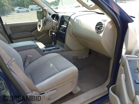 2006 Ford Explorer XLT with VIN 1FMEU63E36UB48466, listed as a IAAI auction lot 42428066 with 214,584 mi miles and . Bid and sale history available at DreamBid. Image 5.