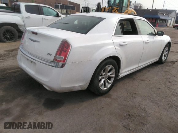 2014 Chrysler 300 z VIN 2C3CCAAGXEH171383, wystawiony jako IAAI lot #42006022 z przebiegiem 144 981 mil mil oraz . Historia ofert i sprzedaży dostępna na DreamBid. Obrazek 4.