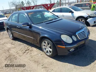 2007 Mercedes-Benz E 350 with VIN WDBUF87X07B156828, listed as a IAAI auction lot 41730035 with 141,462 mi miles and . Bid and sale history available at carsss.com. Image 1.