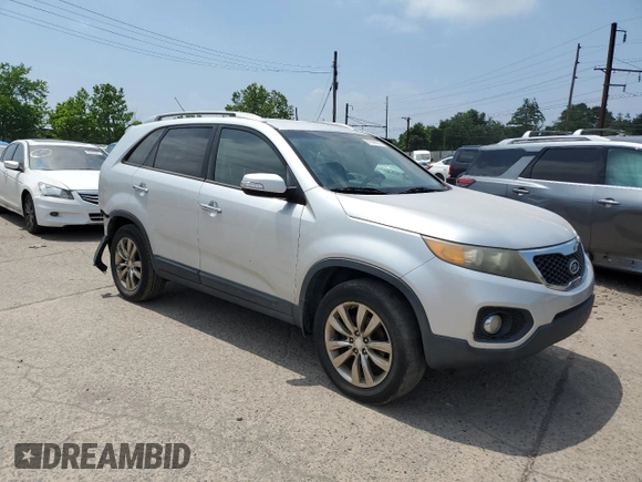 2011 Kia Sorento EX with VIN 5XYKU4A10BG031841, listed as a Copart auction lot 61909925 with Not provided miles and Salvage title. Bid and sale history available at DreamBid. Image 4.