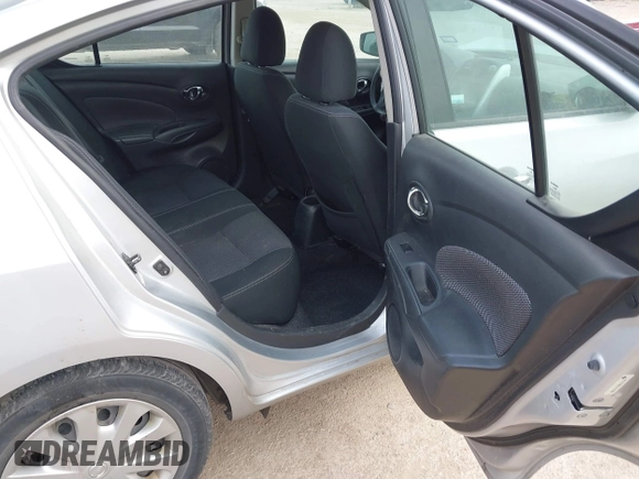 2019 Nissan Versa SV z VIN 3N1CN7AP9KL838989, wystawiony jako IAAI lot #41783881 z przebiegiem 78 934 mil mil oraz . Historia ofert i sprzedaży dostępna na DreamBid. Obrazek 8.