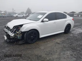 2014 Subaru Legacy Limited z VIN 4S3BMBL6XE3023395, wystawiony jako IAAI lot #41336584 z przebiegiem 112 898 mil mil oraz . Historia ofert i sprzedaży dostępna na DreamBid. Obrazek 2.