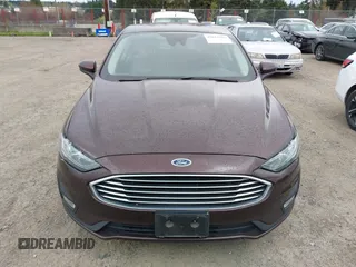 2019 Ford Fusion SE with VIN 3FA6P0HD0KR136232, listed as a IAAI auction lot 42015102 with 66,472 mi miles. Bid and sale history available at carsss.com. Image 12.