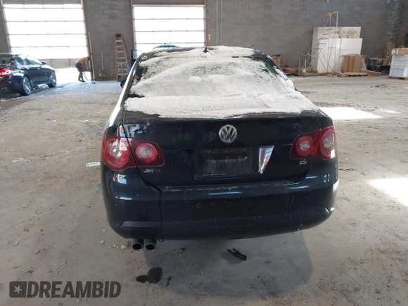 2008 Volkswagen Jetta SE with VIN 3VWRZ71K08M106704, listed as a IAAI auction lot 41402684 with 119,628 mi miles and . Bid and sale history available at DreamBid. Image 17.