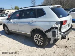 2018 Volkswagen Tiguan SEL with VIN 3VV2B7AX1JM169502, listed as a Copart auction lot 50121025 with 133,229 mi miles and Salvage Title. Bid and sale history available at carsss.com. Image 2.