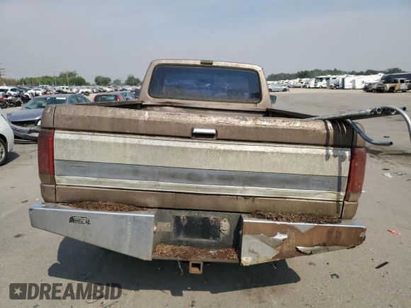 1992 Ford F-250 with VIN 1FTHX26M1NKB22897, listed as a Copart auction lot 87669905 with 0 mi miles and Clean Title. Bid and sale history available at carsss.com. Image 6.