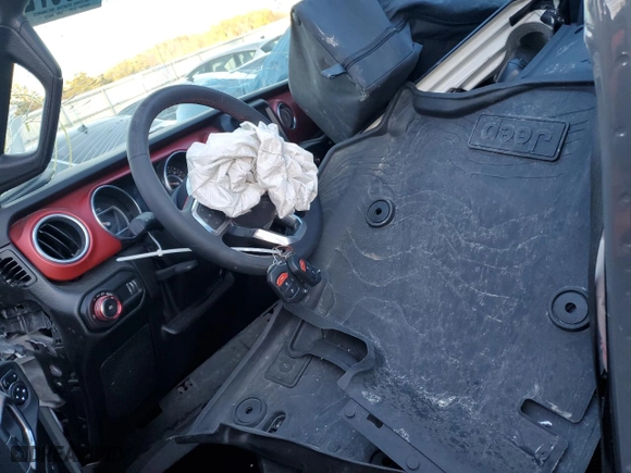 2023 Jeep Wrangler Rubicon with VIN 1C4HJXFG2PW654115, listed as a Copart auction lot 85672984 with 30,794 mi miles and Salvage Title. Bid and sale history available at carsss.com. Image 7.