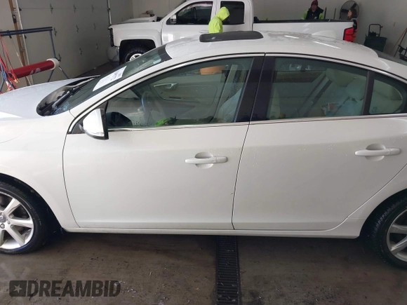 2016 Volvo S60 T5 Drive-E Premier with VIN YV126MFKXG2410966, listed as a IAAI auction lot 41308772 with 262,816 mi miles. Bid and sale history available at carsss.com. Image 15.