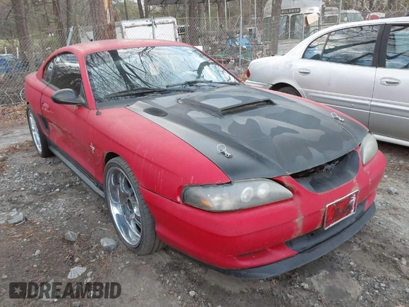 1995 Ford Mustang with VIN 1FALP4043SF160964, listed as a IAAI auction lot 41842585 with 221,359 mi miles. Bid and sale history available at carsss.com. Image 1.