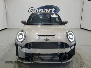 2024 MINI Convertible Cooper S with VIN WMW43DL01R3R79743, listed as a Copart auction lot 81992444 with 20,186 mi miles and Clean title. Bid and sale history available at DreamBid. Image 5.