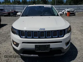 2017 Jeep Compass Latitude z VIN 3C4NJDBB4HT689452, wystawiony jako Copart lot #58602305 z przebiegiem 35 625 mil mil oraz Szkoda całkowita • Salvage title. Historia ofert i sprzedaży dostępna na DreamBid. Obrazek 5.