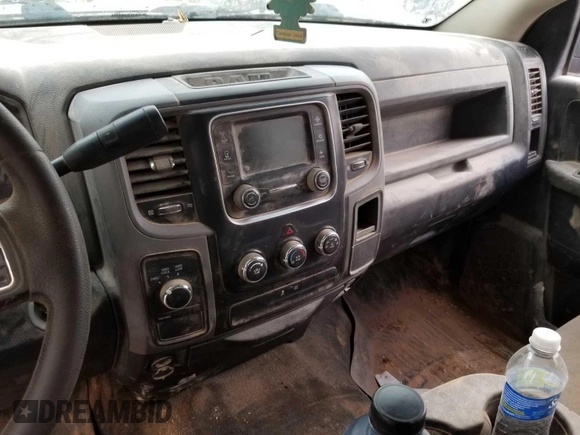 2015 Ram 2500 Tradesman z VIN 3C6TR5CT5FG664005, wystawiony jako IAAI lot #42556122 z przebiegiem 183 397 mil mil oraz . Historia ofert i sprzedaży dostępna na DreamBid. Obrazek 20.