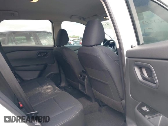 2024 Nissan Rogue S with VIN 5N1BT3AA2RC759541, listed as a IAAI auction lot 42125133 with 895 mi miles and . Bid and sale history available at DreamBid. Image 8.