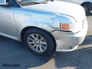 2012 Ford Flex SEL with VIN 2FMGK5CC0CBD01071, listed as a IAAI auction lot 41457425 with 185,413 mi miles. Bid and sale history available at carsss.com. Image 6.