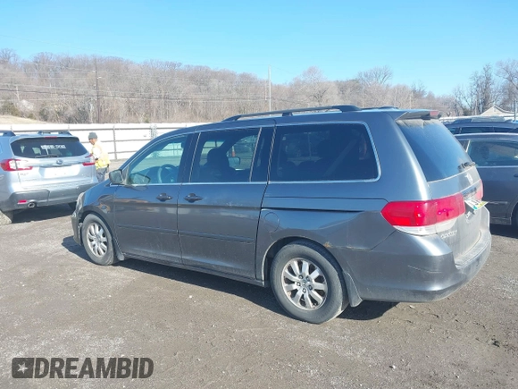 2010 Honda Odyssey EX-L with VIN 5FNRL3H68AB038541, listed as a IAAI auction lot 41813473 with 206,914 mi miles. Bid and sale history available at carsss.com. Image 3.