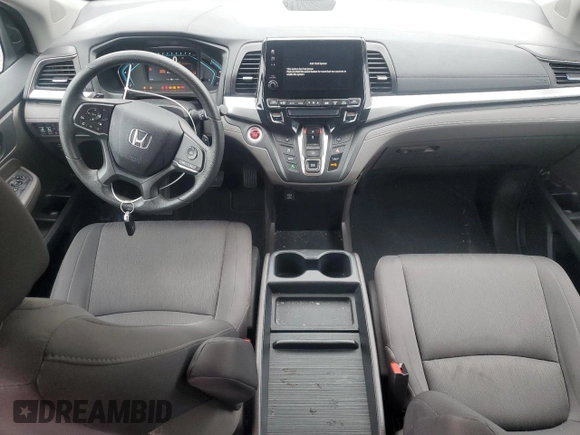 2020 Honda Odyssey EX with VIN 5FNRL6H5XLB069852, listed as a Copart auction lot 61553585 with 34,189 mi miles and Salvage title. Bid and sale history available at DreamBid. Image 8.