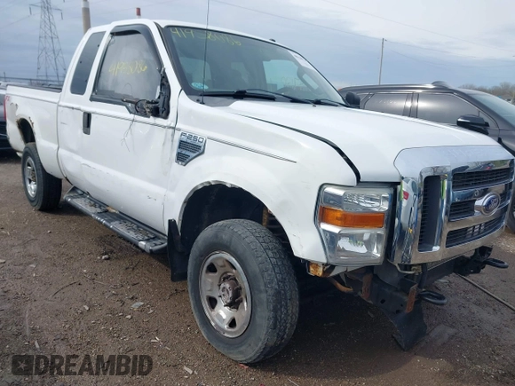 2008 Ford Super Duty F-250 SRW XL with VIN 1FTSX21518EC75966, listed as a IAAI auction lot 41958086 with 187,120 mi miles. Bid and sale history available at carsss.com. Image 6.