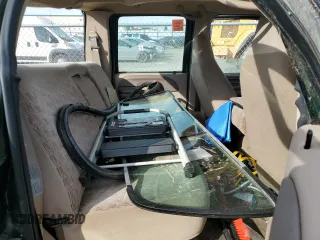 1999 Ford Super Duty F-250 XL with VIN 1FTNW21S6XED97050, listed as a Copart auction lot 45751325 with 122,662 mi miles and Salvage Title. Bid and sale history available at carsss.com. Image 10.