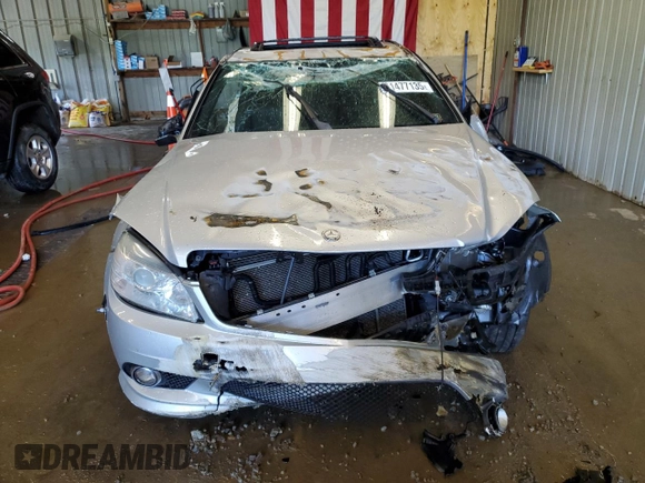 2009 Mercedes-Benz C 300 Sport with VIN WDDGF81X39R071490, listed as a Copart auction lot 61477135 with 138,068 mi miles and Salvage title. Bid and sale history available at DreamBid. Image 5.