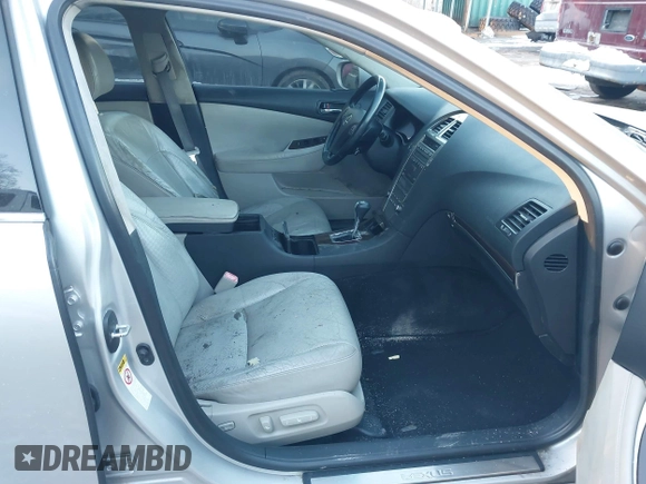 2010 Lexus ES 330 with VIN JTHBK1EG5A2403295, listed as a IAAI auction lot 41374180 with 226,428 mi miles and . Bid and sale history available at DreamBid. Image 5.