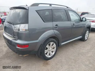 2011 Mitsubishi Outlander SE with VIN JA4AS3AW4BU023760, listed as a IAAI auction lot 42116273 with 147,731 mi miles. Bid and sale history available at carsss.com. Image 4.