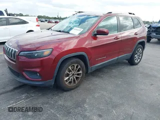 2019 Jeep Cherokee Latitude Plus with VIN 1C4PJLLB2KD331586, listed as a IAAI auction lot 41913175 with 92,563 mi miles. Bid and sale history available at carsss.com. Image 17.