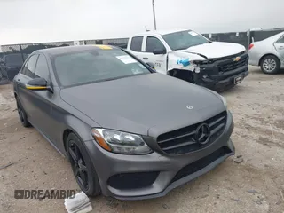 2016 Mercedes-Benz C 300 z VIN 55SWF4JBXGU172594, wystawiony jako IAAI lot #42275623 z przebiegiem 92 446 mil mil oraz . Historia ofert i sprzedaży dostępna na DreamBid. Obrazek 1.