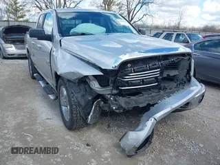 2018 Ram 1500 Big Horn z VIN 1C6RR7GG6JS231331, wystawiony jako IAAI lot #41858511 z przebiegiem 64 514 mil mil oraz . Historia ofert i sprzedaży dostępna na DreamBid. Obrazek 6.