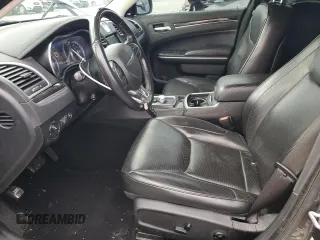2019 Chrysler 300 Limited with VIN 2C3CCAKG9KH560364, listed as a Copart auction lot 80440934 with 81,213 mi miles and Salvage Title. Bid and sale history available at carsss.com. Image 7.