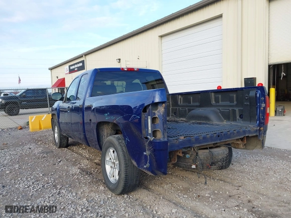 2013 Chevrolet Silverado 1500 LT with VIN 1GCRCSE09DZ338310, listed as a IAAI auction lot 41509184 with 174,403 mi miles. Bid and sale history available at carsss.com. Image 6.