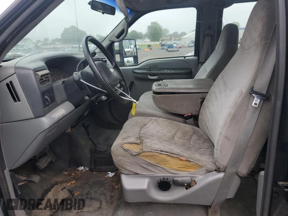 2002 Ford F-350 XL with VIN 1FTSW31F72ED65163, listed as a Copart auction lot 60282775 with 208,920 mi miles and Clean title. Bid and sale history available at DreamBid. Image 7.