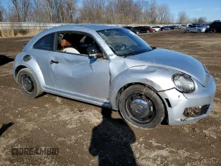2015 Volkswagen Beetle Fleet Edition with VIN 3VWF17AT0FM600559, listed as a Copart auction lot 49441495 with 117,933 mi miles and Clean Title. Bid and sale history available at DreamBid. Image 4.