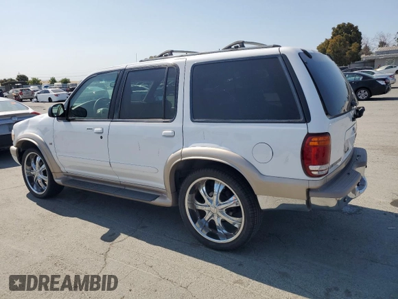 2000 Ford Explorer Eddie Bauer с VIN 1FMDU84P2YZB86557, выставлен на аукционе Copart как лот 59590365 с пробегом 140 872 миль миль и Списание • Salvage title. История ставок и продаж доступна на DreamBid. Изображение 2.