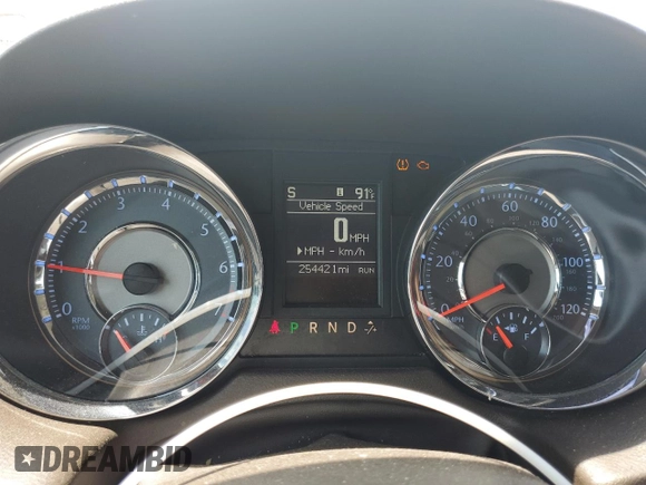 2014 Chrysler Town & Country Touring L z VIN 2C4RC1CG9ER169668, wystawiony jako Copart lot #59629895 z przebiegiem 254 421 mil mil oraz Szkoda całkowita • Salvage title. Historia ofert i sprzedaży dostępna na DreamBid. Obrazek 9.