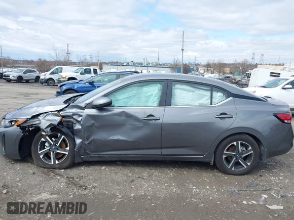 2024 Nissan Sentra SV with VIN 3N1AB8CV1RY285382, listed as a IAAI auction lot 41738171 with 3,090 mi miles and . Bid and sale history available at DreamBid. Image 14.
