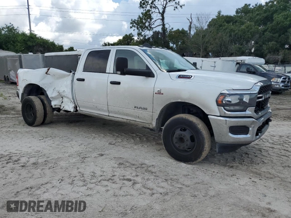 2019 Ram 3500 Tradesman with VIN 3C63RRGL6KG612653, listed as a Copart auction lot 67033784 with 164,946 mi miles and Clean Title. Bid and sale history available at carsss.com. Image 4.