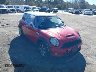 2009 MINI Hardtop S z VIN WMWMF73589TT95974, wystawiony jako IAAI lot #41617775 z przebiegiem Nie podano mil oraz . Historia ofert i sprzedaży dostępna na DreamBid. Obrazek 1.