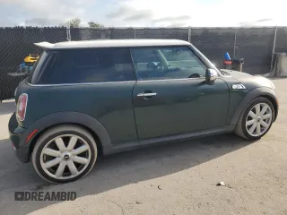 2008 MINI Hardtop S with VIN WMWMF73548TT93539, listed as a Copart auction lot 58028045 with 89,401 mi miles and Clean title. Bid and sale history available at DreamBid. Image 3.