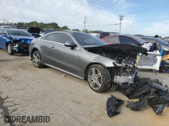2018 Mercedes-Benz E-Class E 400 with VIN WDD1J6GB2JF020041, listed as a Copart auction lot 68028943 with 0 mi miles and Salvage Title. Bid and sale history available at carsss.com. Image 4.